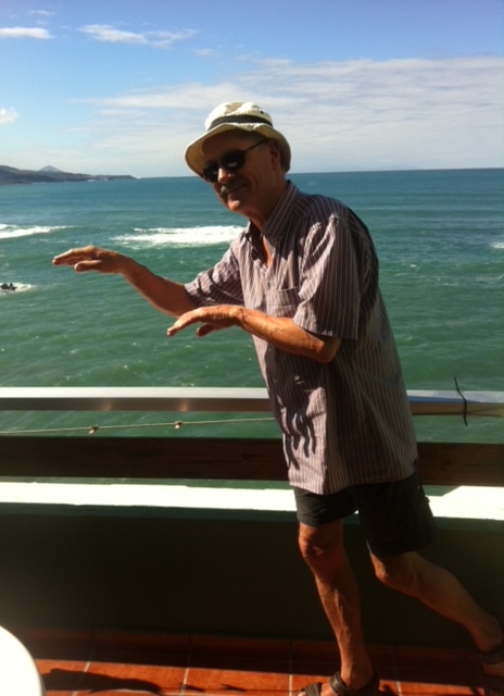 Etwas kalt das Wasser! Der Urlaubspaul auf dem Balkon unserer Wohnung 2015.